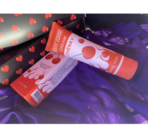 Лубрикант на водной основе HOT KISS, 100 мл со вкусом CHERRY 